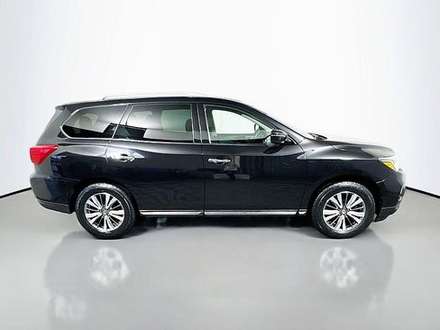 Used 2020 Nissan Pathfinder SV image 8