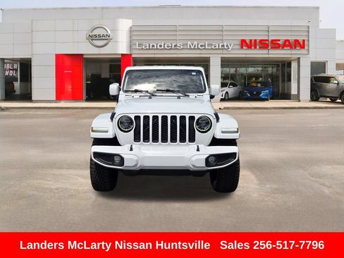 Used 2023 Jeep Gladiator Overland AWD/4WD image 11
