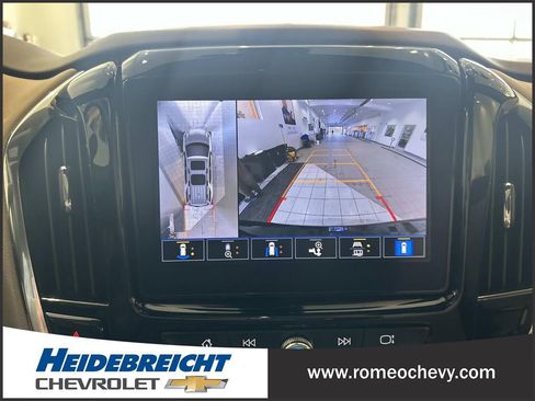 Certified 2023 Chevrolet Traverse LT w/ LT Premium Package image 22