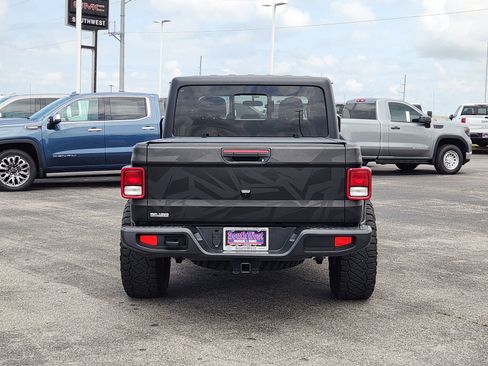 Used 2022 Jeep Gladiator Sport AWD/4WD image 8