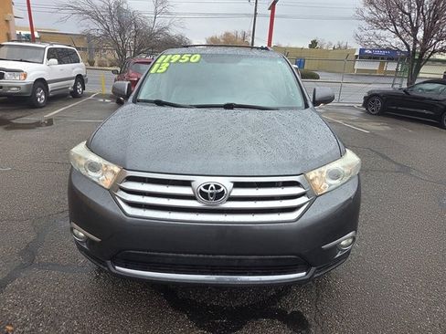 Used 2013 Toyota Highlander Limited image 3