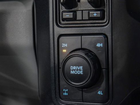 Used 2024 Ford F350 Limited w/ FX4 Off-Road Package AWD/4WD image 30