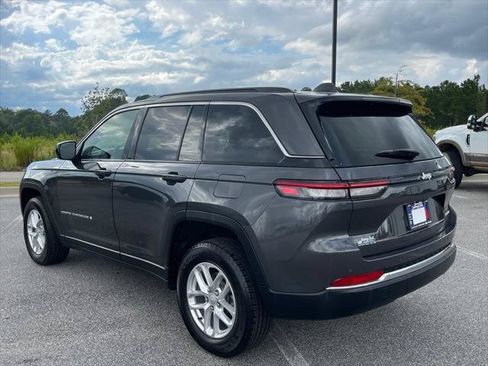 Certified 2026 Jeep Grand Cherokee Laredo RWD image 16