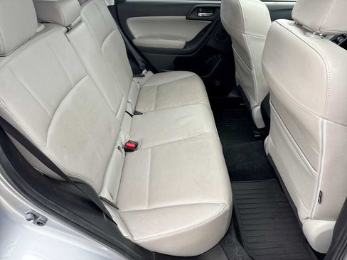 Used 2014 Subaru Forester 2.5i Touring AWD/4WD image 20