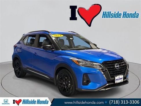 Used 2024 Nissan Kicks SR w/ SR Premium Package image 7