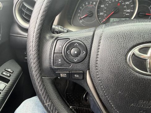 Used 2015 Toyota RAV4 XLE AWD/4WD image 29