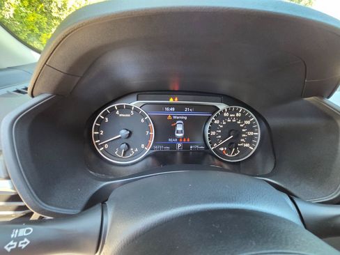 Used 2024 Nissan Altima 2.5 SV AWD/4WD image 26