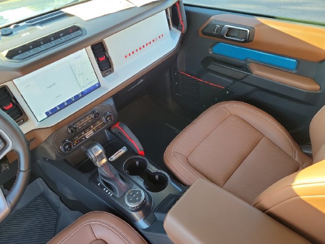 Certified 2024 Ford Bronco Heritage Edition AWD/4WD image 29