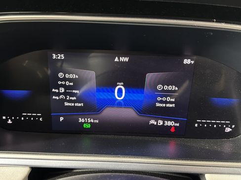 Used 2025 Volkswagen Taos SE FWD image 19