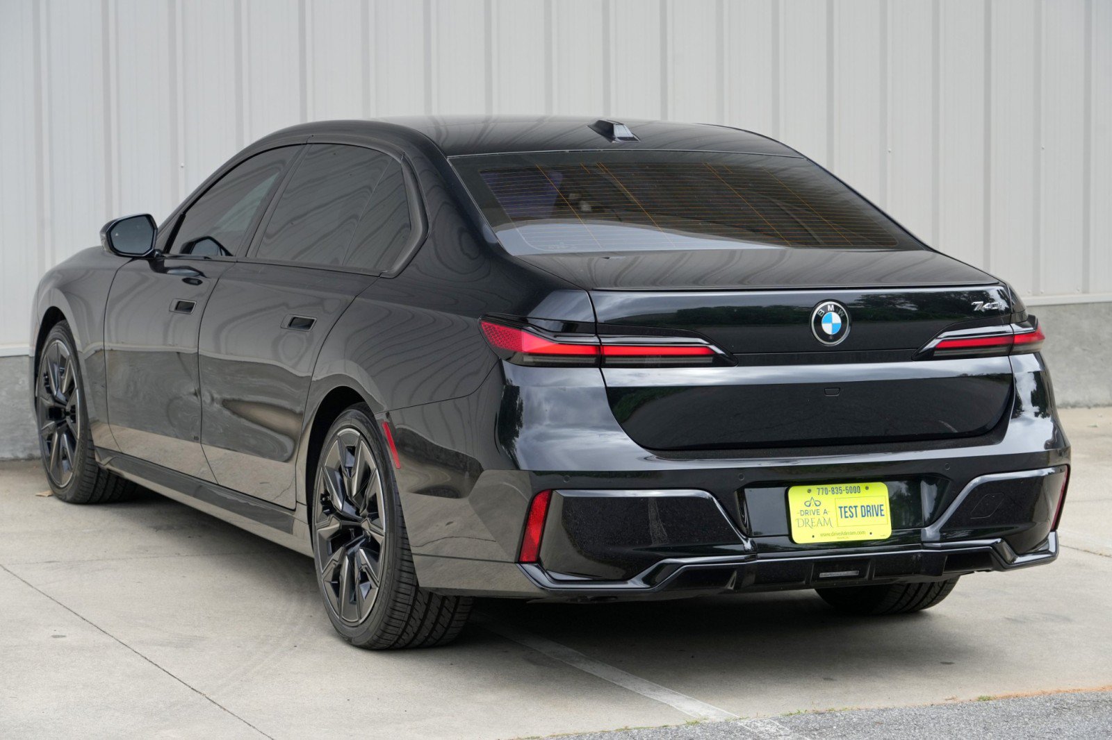 Used 2023 BMW 740i w/ Parking Assistance Package RWD image 54