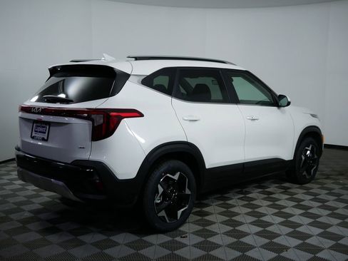New 2026 Kia Seltos EX image 10