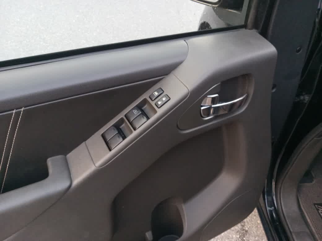 Used 2020 Nissan Frontier PRO-4X AWD/4WD image 13