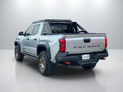 Used 2024 Toyota Tacoma Trailhunter image 7