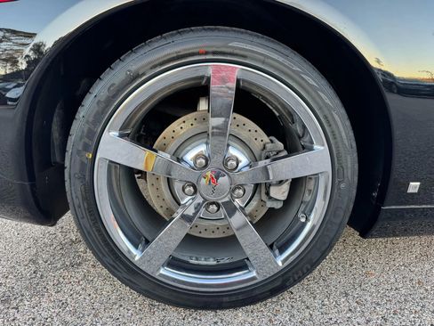 Used 2010 Chevrolet Corvette Coupe w/ Preferred Equipment Group image 15