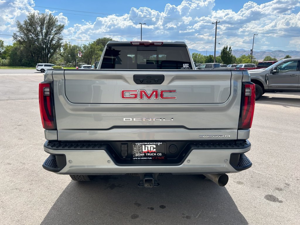 Used 2026 GMC Sierra 3500 Denali w/ Denali Reserve Package AWD/4WD image 6