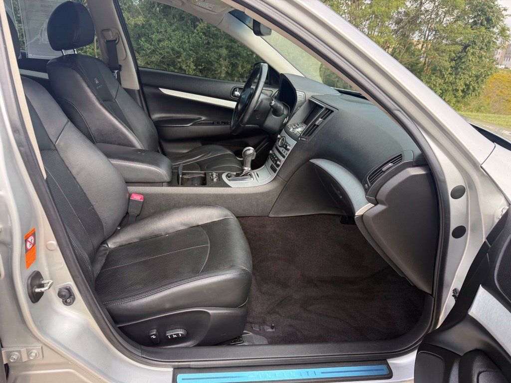 Used 2009 INFINITI G37 x Sedan w/ Premium Pkg AWD/4WD image 18