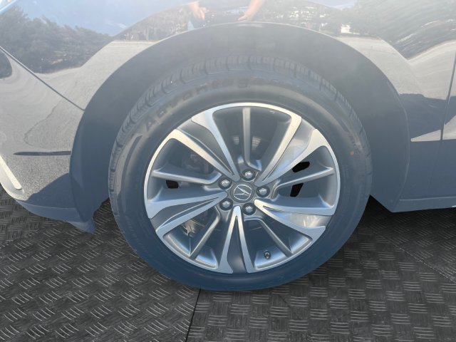 Used 2017 Acura MDX w/ Technology Package AWD/4WD image 14