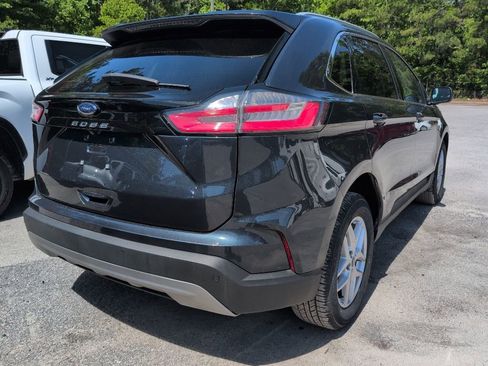 Used 2022 Ford Edge SEL w/ Convenience Package AWD/4WD image 3