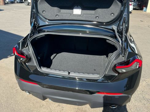 Used 2023 BMW 230i xDrive Coupe w/ Premium Package image 27