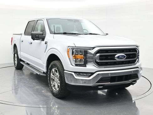 Used 2021 Ford F150 XLT w/ Equipment Group 302A High AWD/4WD image 3