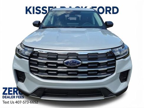 New 2026 Ford Explorer Active RWD image 9