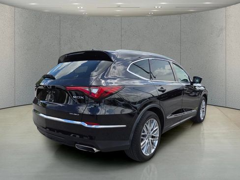 Used 2023 Acura MDX SH-AWD w/ Advance Package image 4
