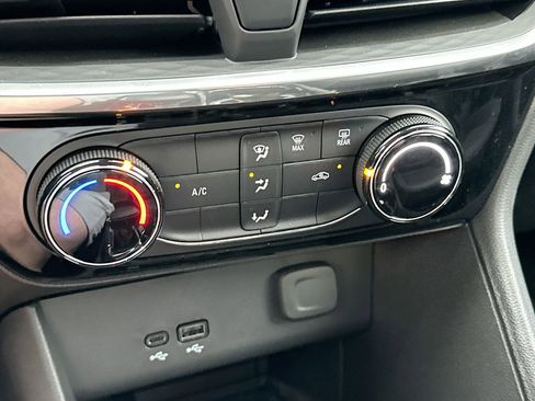 New 2026 Buick Encore GX Sport Touring w/ Advanced Technology Package FWD image 18