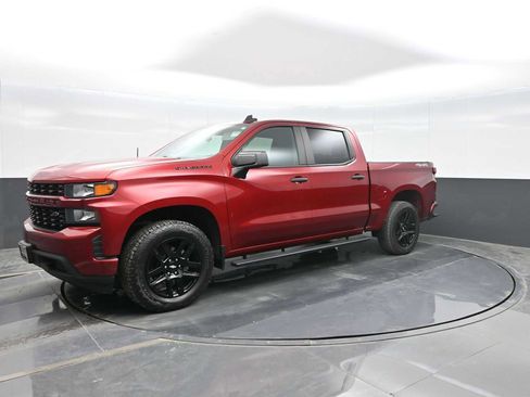 Used 2021 Chevrolet Silverado 1500 Custom w/ LPO, Dark Essentials Package image 4