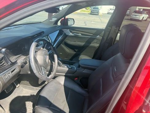 Used 2021 Cadillac XT6 Sport AWD/4WD image 5