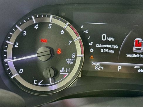 Used 2023 Toyota Highlander XSE FWD image 15