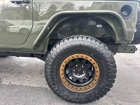 Used 2015 Jeep Wrangler Sport w/ Quick Order Package 24S AWD/4WD image 31