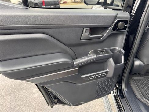 Used 2025 Toyota 4Runner TRD Sport Premium image 16