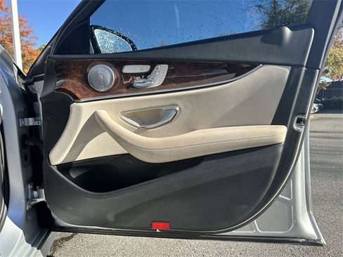 Used 2017 Mercedes-Benz E 300 image 24
