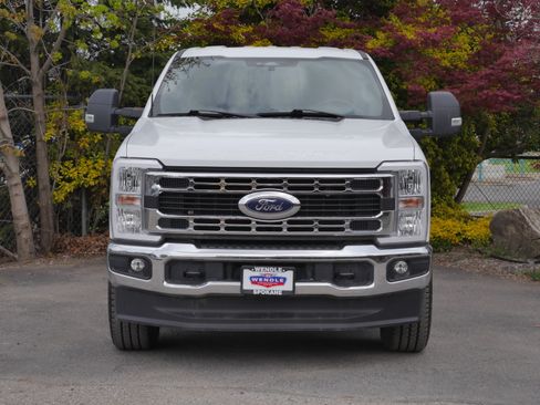 Certified 2024 Ford F350 XLT AWD/4WD image 31