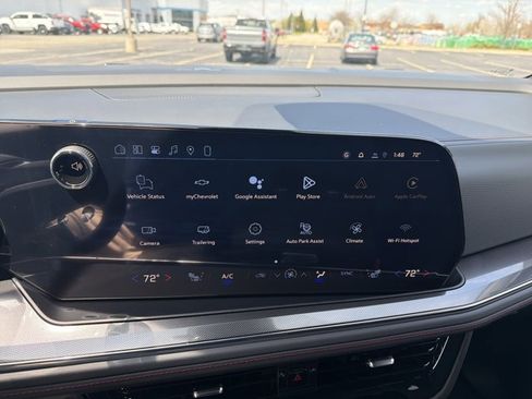 New 2026 Chevrolet Suburban RST w/ RST Capability Package AWD/4WD image 17