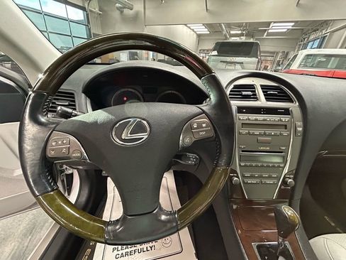 Used 2010 Lexus ES 350 image 9