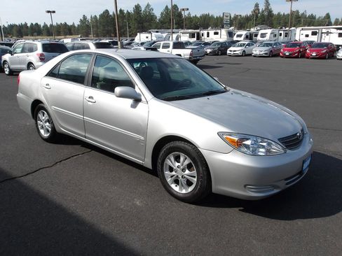 Used 2004 Toyota Camry XLE FWD image 7
