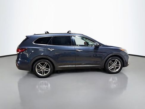 Used 2018 Hyundai Santa Fe AWD image 5