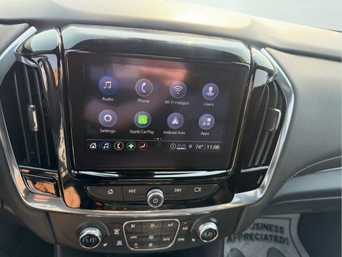 Used 2023 Chevrolet Traverse LT image 16