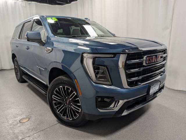 Used 2025 GMC Yukon Elevation w/ Technology Package AWD/4WD image 2