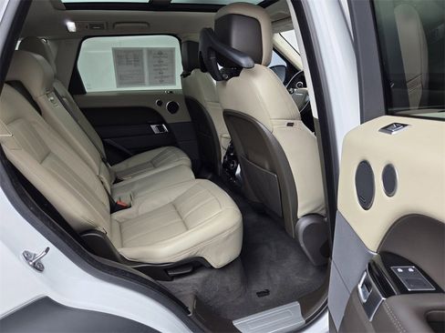 Used 2021 Land Rover Range Rover Sport HSE Silver Edition image 19