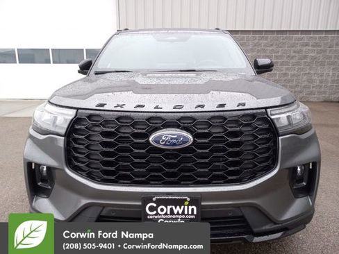 New 2026 Ford Explorer ST-Line w/ ST-Line Street Pack image 8