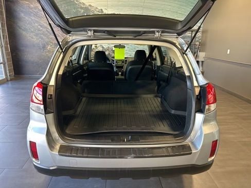 Used 2014 Subaru Outback 2.5i w/ Alloy Wheel Package image 31