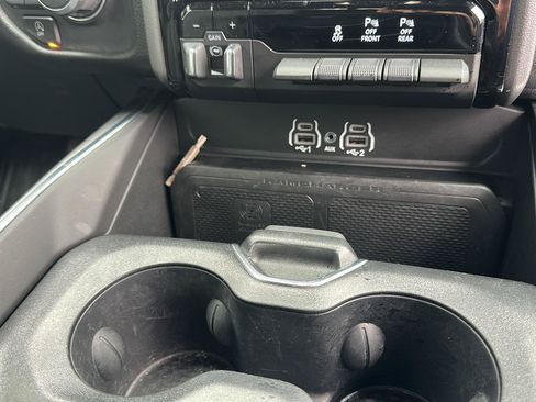 Used 2025 RAM 1500 Big Horn AWD/4WD image 29