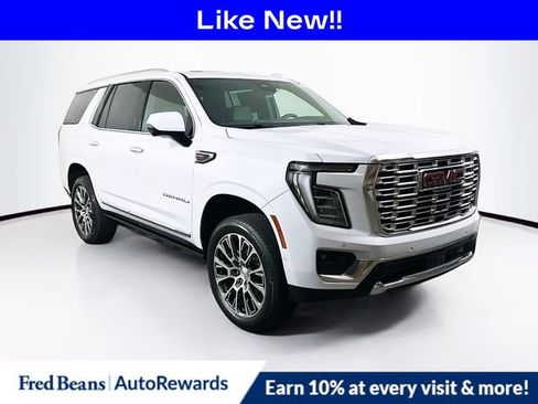 Used 2026 GMC Yukon Denali w/ Denali Reserve Package AWD/4WD image 1