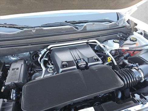 Used 2024 Chevrolet Colorado Trail Boss w/ Technology Package image 23