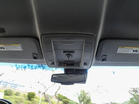 Used 2018 Chevrolet Tahoe LT image 21