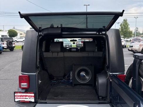 Used 2008 Jeep Wrangler Unlimited Sahara AWD/4WD image 13