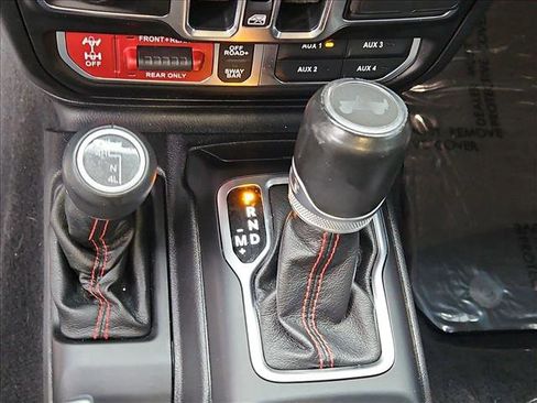 Used 2021 Jeep Wrangler Unlimited Rubicon image 12