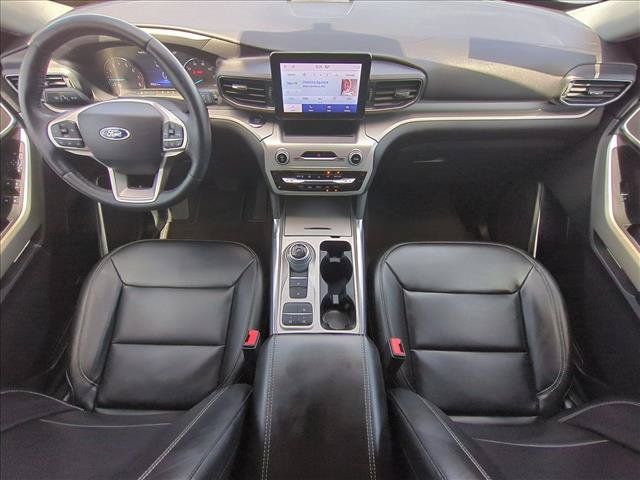Used 2022 Ford Explorer XLT w/ Equipment Group 202A RWD image 17